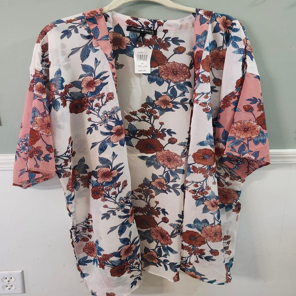 Derek Heart Plus 1X White Pink Floral Kimono